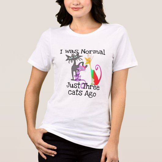 ik was normaal drie katten geleden funny Tshirt on (Voorkant)