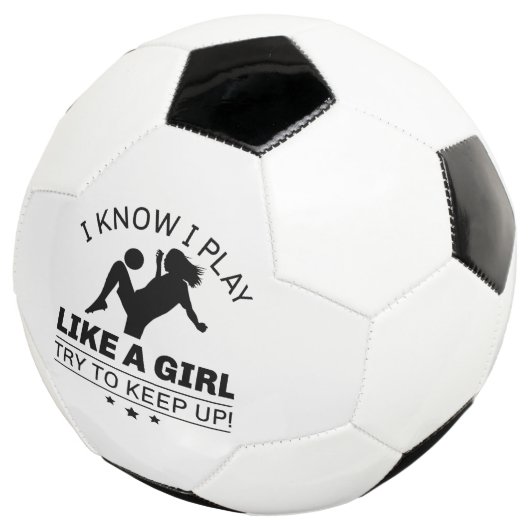 Ik weet dat ik speel als een meisje dat probeert o voetbal (Drie kwart)