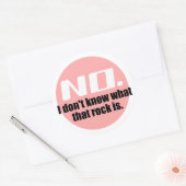 Ik weet niet wat die rots is (roze) ronde sticker (Envelop)
