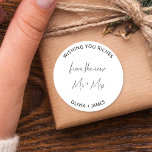 Ik wens je rijkdom van de nieuwe Mr Mrs Wedding Ba Ronde Sticker<br><div class="desc">Ik wens u rijkdom van de nieuwe Mr Mrs Wedding Bag Classic ronde Sticker</div>