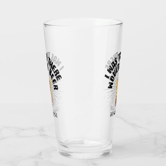 Ik werd gezegd dat er bier zou zijn. glas (Rechts)