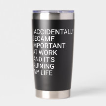 Ik werd per ongeluk belangrijk op het werk Collega