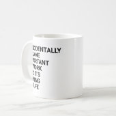Ik werd per ongeluk belangrijk op het werk collega koffiemok (Voorkant links)