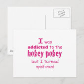 Ik werd toegewezen aan de Hokey Pokey Typografie Q Briefkaart (Voorkant / Achterkant)