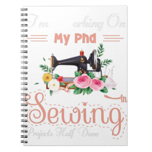 Ik werk aan mijn PhD projecten half die in het naa Notitieboek