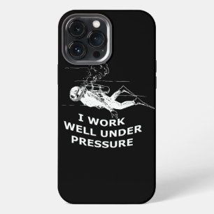 Ik Werk Goed Onder Druk (Scuba Duiken) iPhone 13 Pro Max Hoesje