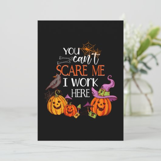 Ik werk hier met Pumpkin Halloween Trick or treat Kaart (Staand voorkant)