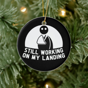 Ik werk nog steeds aan mijn landing, overlevende v keramisch ornament