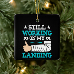 Ik werk nog steeds aan mijn landing, overlevende v keramisch ornament