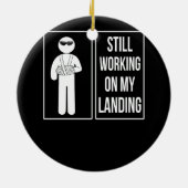 Ik werk nog steeds aan mijn landingsbroekarm. keramisch ornament (Achterkant)