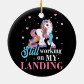 Ik werk nog steeds aan mijn landingsschade, gebrok keramisch ornament (Achterkant)