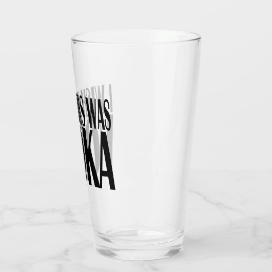 IK WIL DAT DIT VODKA WAS GLAS (Links)