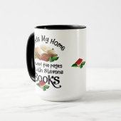 Ik woon tussen de pagina's van Dustin Stevens Boek Mok (Voorkant links)