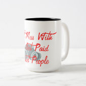 Ik word betaald om mensen te schieten. tweekleurige koffiemok (Voorkant rechts)