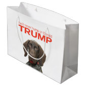 Ik zal nooit met Donald Trump meegaan. Large Cadeautasje (Achterkant Gekanteld)