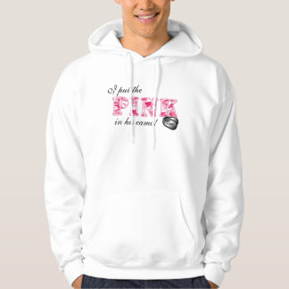 Ik zet de PINK in zijn camo Hoodie