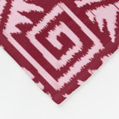 Ikat Aztec Pattern - Burgundy and Pink Fleece Deken (Hoek)