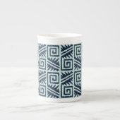 Ikat Aztec Pattern - Indigo and Light Blue Porselein Kop (Voorkant)
