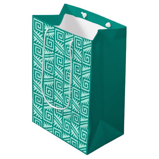 Ikat Aztec Pattern - Turquoise en Aqua Medium Cadeauzakje (Voorkant Gekanteld)
