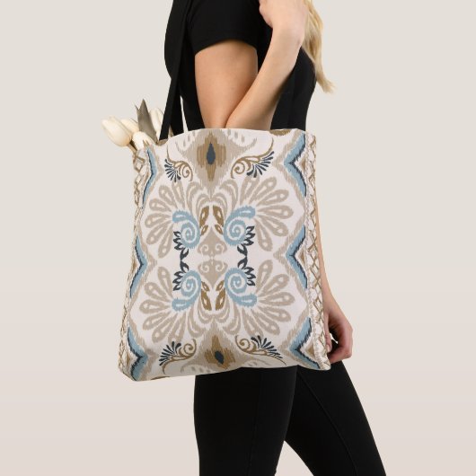 Ikat Chevron Paisley Tote Bag (Dichtbij)