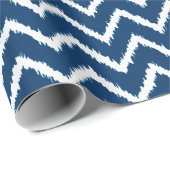 Ikat Chevron Pattern - marineblauw en wit Cadeaupapier (Rol Hoek)