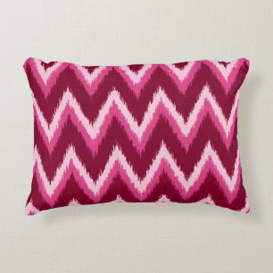 Ikat Chevron Stripes - Burqundy, Roos en roze Decoratief Kussen