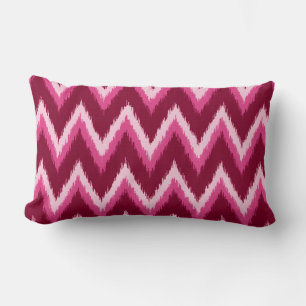 Ikat Chevron Stripes - Burqundy, Roos en roze Kussen