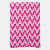 Ikat Chevron Stripes - Fuchsia and Bleek roze Theedoek (Verticaal)