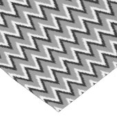 Ikat Chevron Stripes - grijs / grijs, zwart & wit Korte Tafelloper (Hoek)