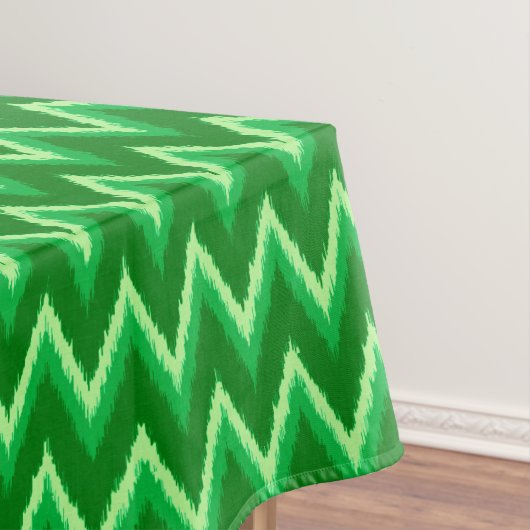 Ikat Chevron Stripes - Pine en Lime Green Tafelkleed (Voorbeeld)