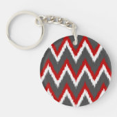Ikat Chevron Stripes - Rood, wit en grijs / Grijs Sleutelhanger (Voorkant)