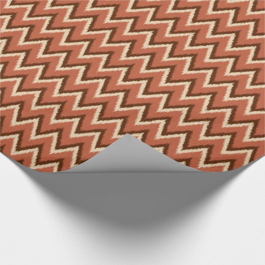 Ikat Chevron Stripes - Rust, bruin en beige Cadeaupapier (Hoek)