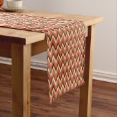 Ikat Chevron Stripes - Rust, bruin en beige Korte Tafelloper (Voorbeeld)