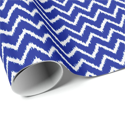 Ikat Chevrons - Kobalt blauw en wit Cadeaupapier (Rol Hoek)