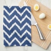 Ikat Chevrons - marineblauw en wit Theedoek (Quarter Fold)