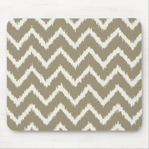 Ikat Chevrons - Taupe tan en beige Muismat