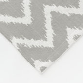 Ikat Chevrons - Zilver grijs en wit Fleece Deken (Hoek)