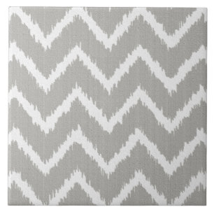 Ikat Chevrons - Zilver grijs en wit Tegeltje