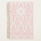 Ikat Diamond Pattern in pastelroze monogram Planner (Voorkant)