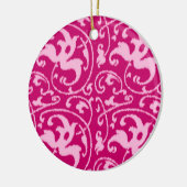 Ikat Floral Damask - Fuchsia and Bleek roze Keramisch Ornament (Links)