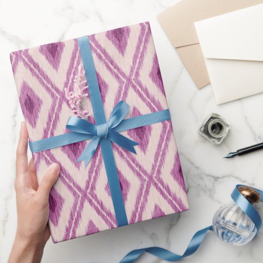  Ikat paarse patroon. Cadeaupapier (Geschenken)