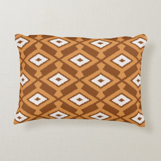 Ikat Pattern - Brown, Rust and Cream Accent Kussen (Achterkant)