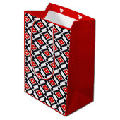 Ikat Pattern - Donkerrood, zwart en wit Medium Cadeauzakje (Achterkant Gekanteld)