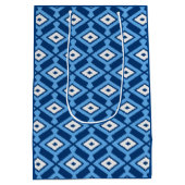 Ikat Pattern - Indigo and Denim Blue Medium Cadeauzakje (Achterkant)