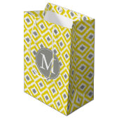 Ikat Pattern Monogrammed Yellow and Grey Diamonds Medium Cadeauzakje (Voorkant Gekanteld)