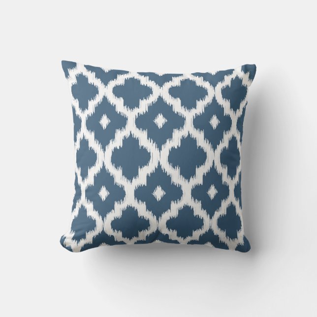 Ikat Quatrefoil Patroon Dark Denim Blue Kussen (Voorkant)
