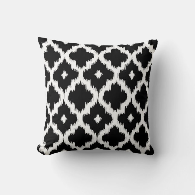 Ikat Quatrefoil Pattern Black and White Kussen (Voorkant)