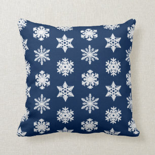 Ikat Snowflake - White en Dark Navy Blue Kussen