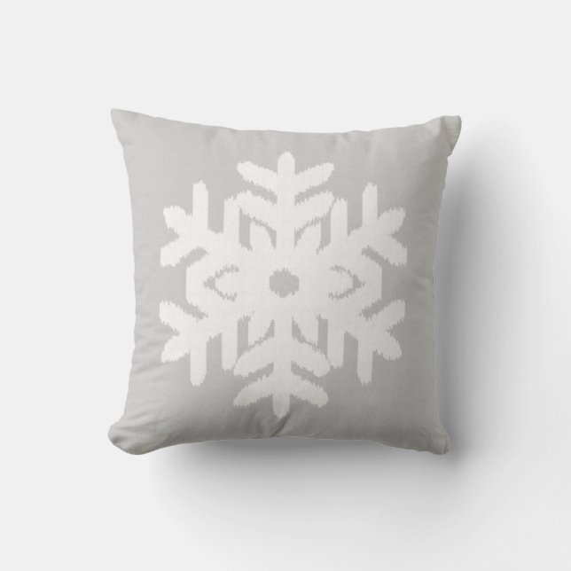 Ikat Snowflake - Zilver grijs en wit Kussen (Voorkant)