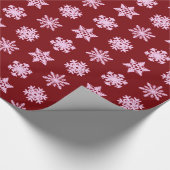 Ikat Snowflakes - Bourgogne en roze Cadeaupapier (Hoek)